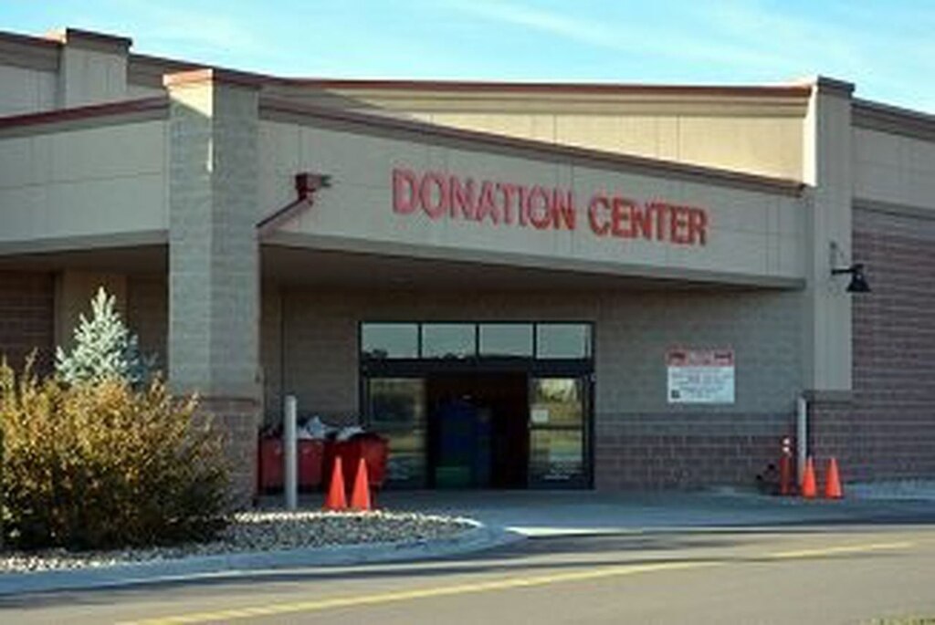salvation army donation centers open